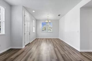 Photo #4: 223025003 Listing 