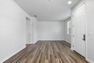 Photo #6: 223025003 Listing 