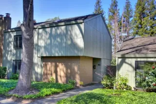 Photo #1: 223025088 Listing