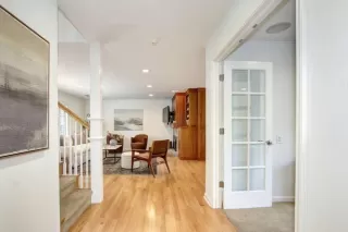 Photo #3: 223025088 Listing