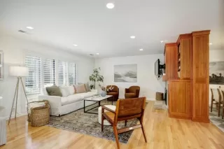 Photo #4: 223025088 Listing