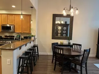 Photo #2: 223025240 Listing