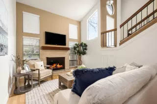 Photo #4: 223025409 Listing