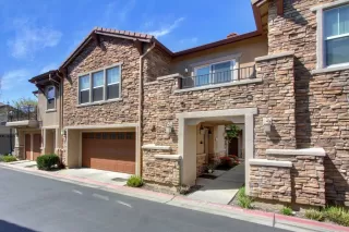 Photo #1: 223025485 Listing 