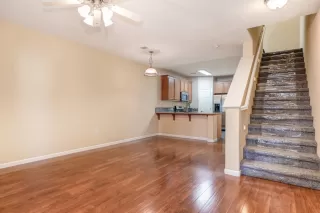 Photo #5: 223025565 Listing 
