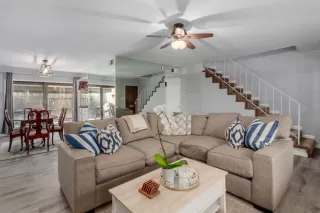 Photo #1: 223025895 Listing