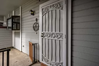 Photo #1: 223025911 Listing