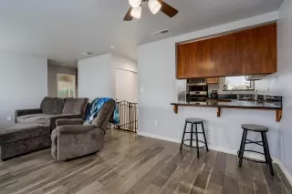 Photo #4: 223025911 Listing