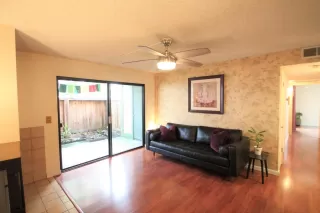 Photo #6: 223026131 Listing