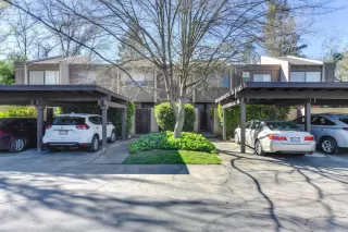 Photo #2: 223026135 Listing