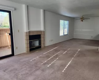 Photo #3: 223026782 Listing