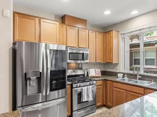 Photo #6: 223027189 Listing