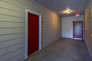 Photo #2: 223027195 Listing