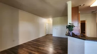 Photo #6: 223027195 Listing