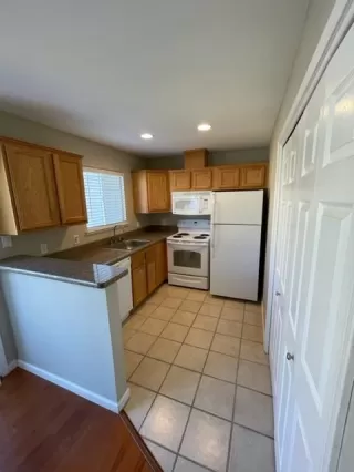 Photo #3: 223027423 Listing 