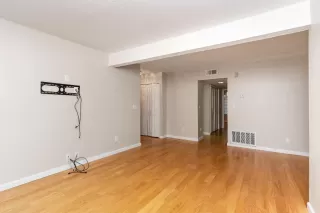 Photo #5: 223027725 Listing