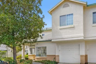 Photo #2: 223027808 Listing