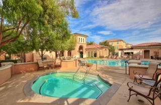 Photo #2: 223027955 Listing 