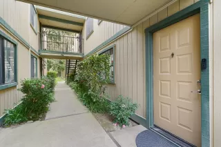 Photo #2: 223028532 Listing