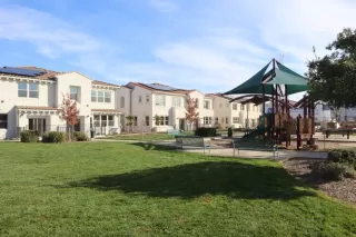 Photo #1: 223028733 Listing 