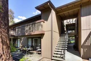 Photo #2: 223028902 Listing