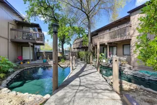 Photo #3: 223029087 Listing
