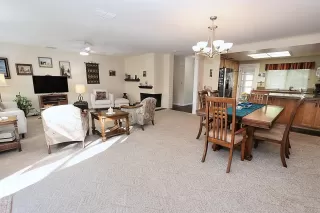 Photo #5: 223029399 Listing 