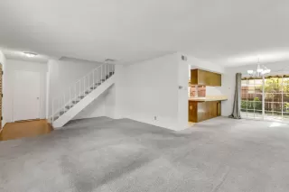 Photo #2: 223029703 Listing 