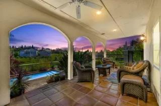 Photo #2: 223029918 Listing