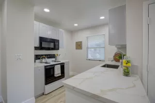 Photo #3: 223029953 Listing