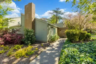 Photo #3: 223030016 Listing