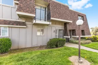 Photo #3: 223030132 Listing