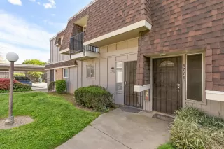 Photo #4: 223030132 Listing