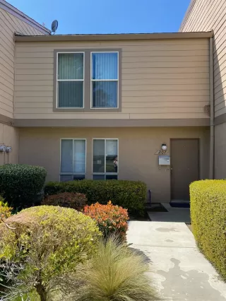 Photo #1: 223030177 Listing 