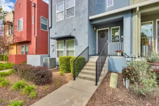 Photo #1: 223030602 Listing 