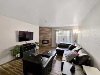 Photo #3: 223030610 Listing