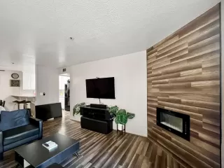 Photo #4: 223030610 Listing