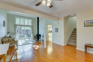 Photo #3: 223030703 Listing 