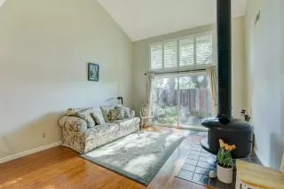 Photo #5: 223030703 Listing 