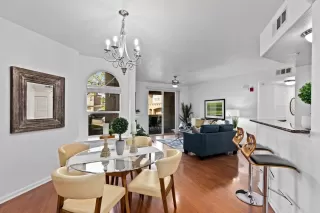 Photo #3: 223030727 Listing