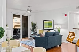 Photo #4: 223030727 Listing