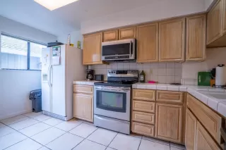 Photo #5: 223030998 Listing
