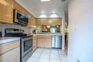 Photo #6: 223030998 Listing