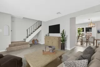 Photo #2: 223031714 Listing