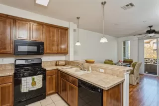 Photo #3: 223032367 Listing