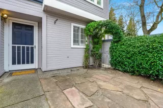 Photo #2: 223032460 Listing 