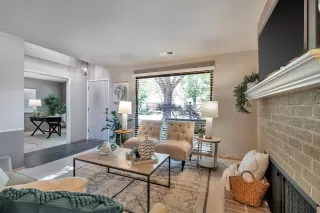 Photo #1: 223032849 Listing