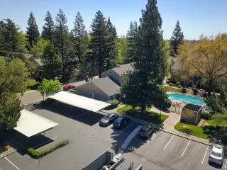 Photo #1: 223032889 Listing 