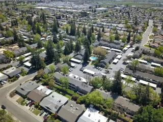 Photo #5: 223032889 Listing 