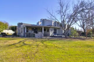 Photo #1: 223033160 Listing